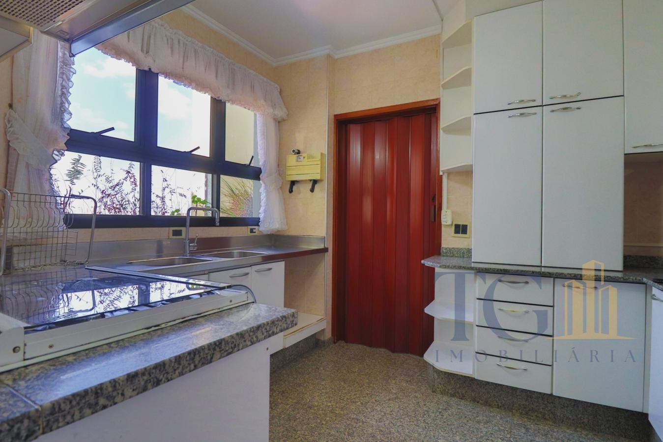 Apartamento à venda com 4 quartos, 220m² - Foto 20