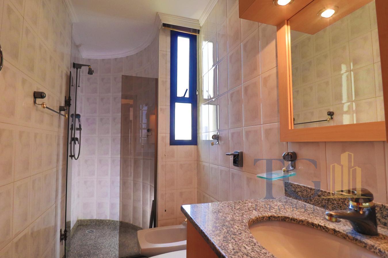 Apartamento à venda com 4 quartos, 220m² - Foto 28