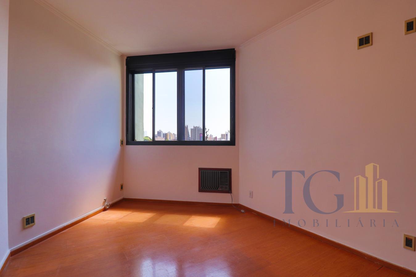 Apartamento à venda com 4 quartos, 220m² - Foto 30