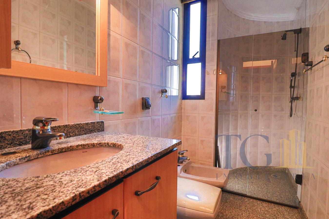 Apartamento à venda com 4 quartos, 220m² - Foto 32