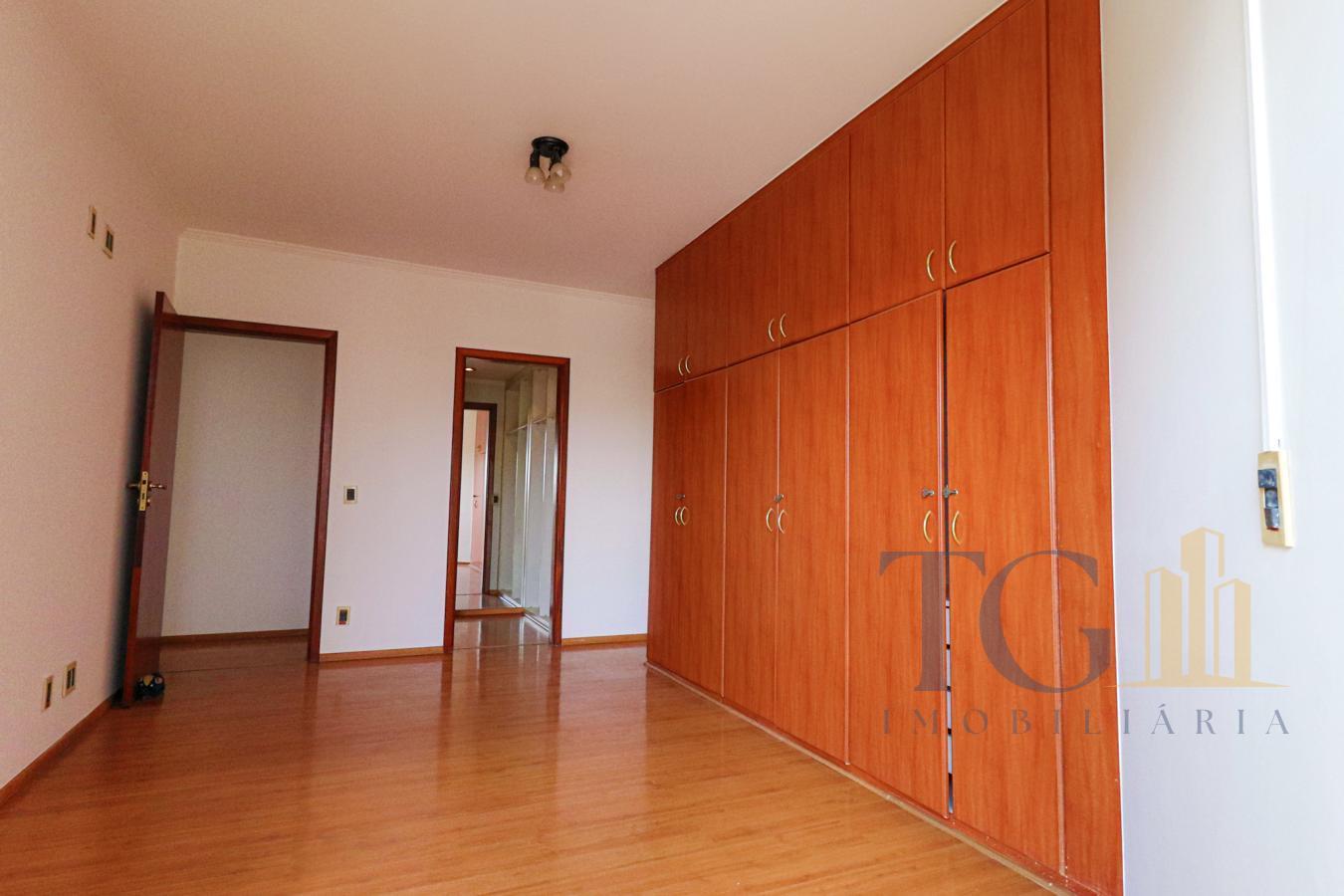 Apartamento à venda com 4 quartos, 220m² - Foto 37