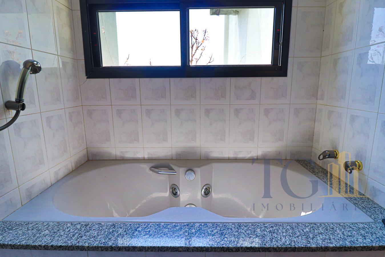 Apartamento à venda com 4 quartos, 220m² - Foto 40