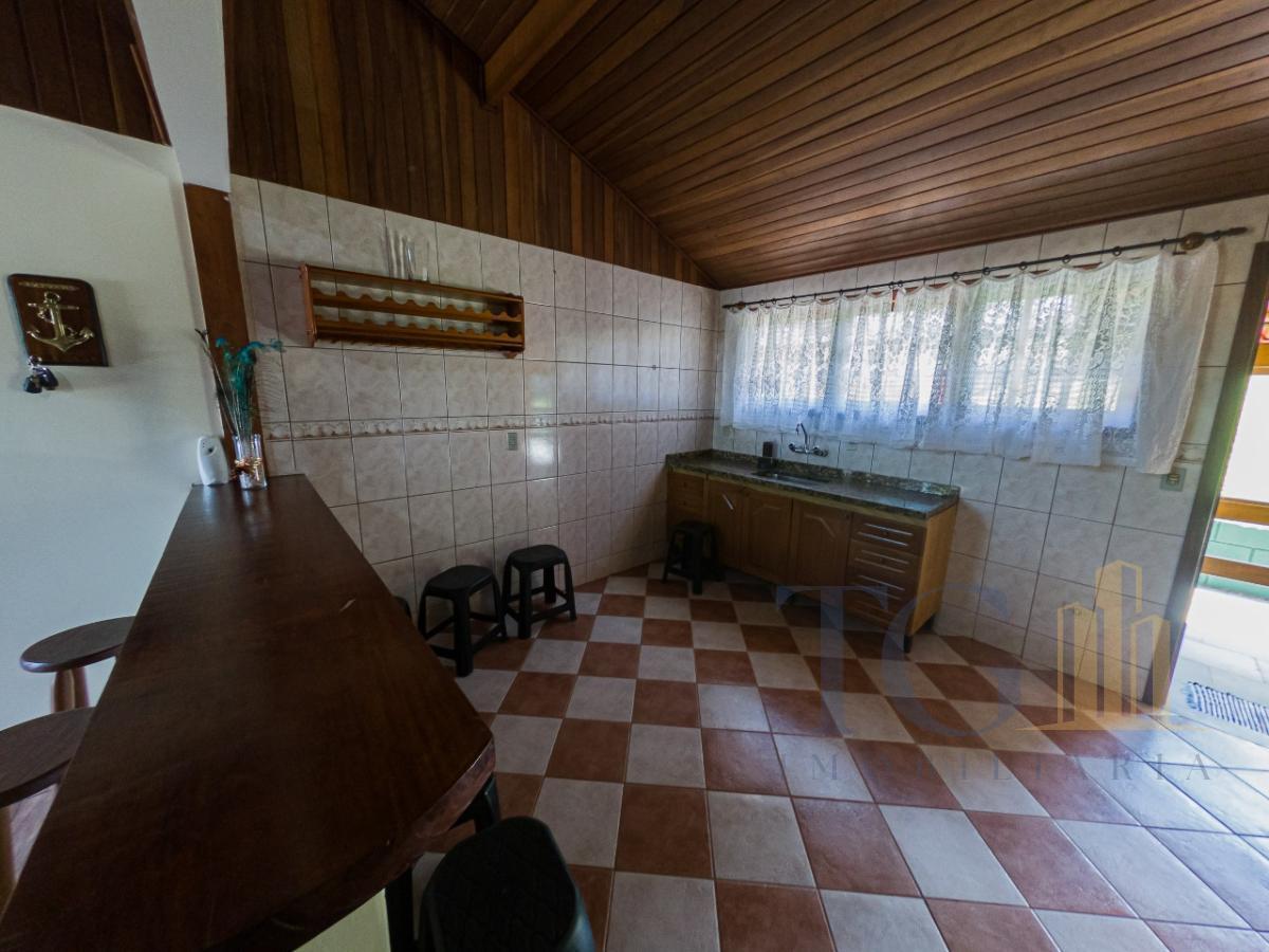 Chácara à venda com 8 quartos, 600m² - Foto 3