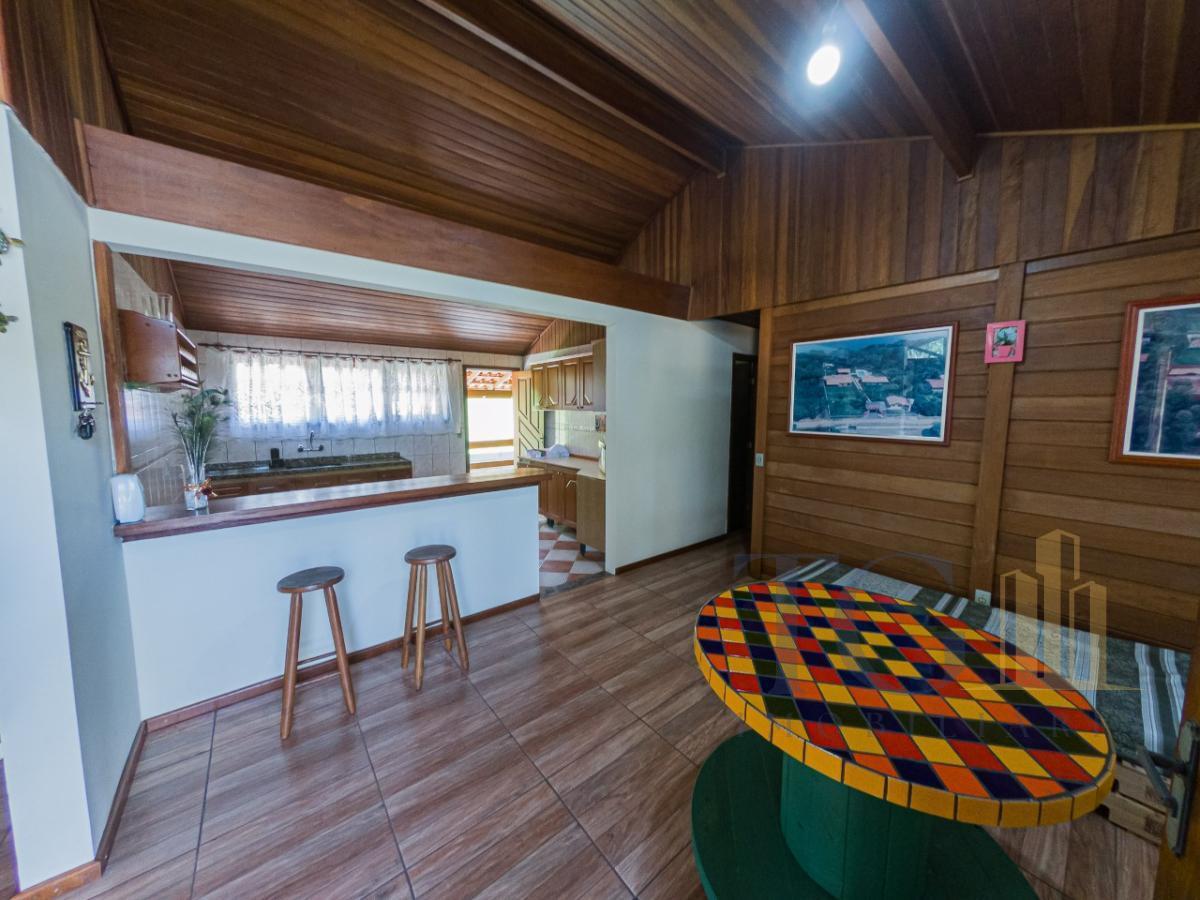 Chácara à venda com 8 quartos, 600m² - Foto 4