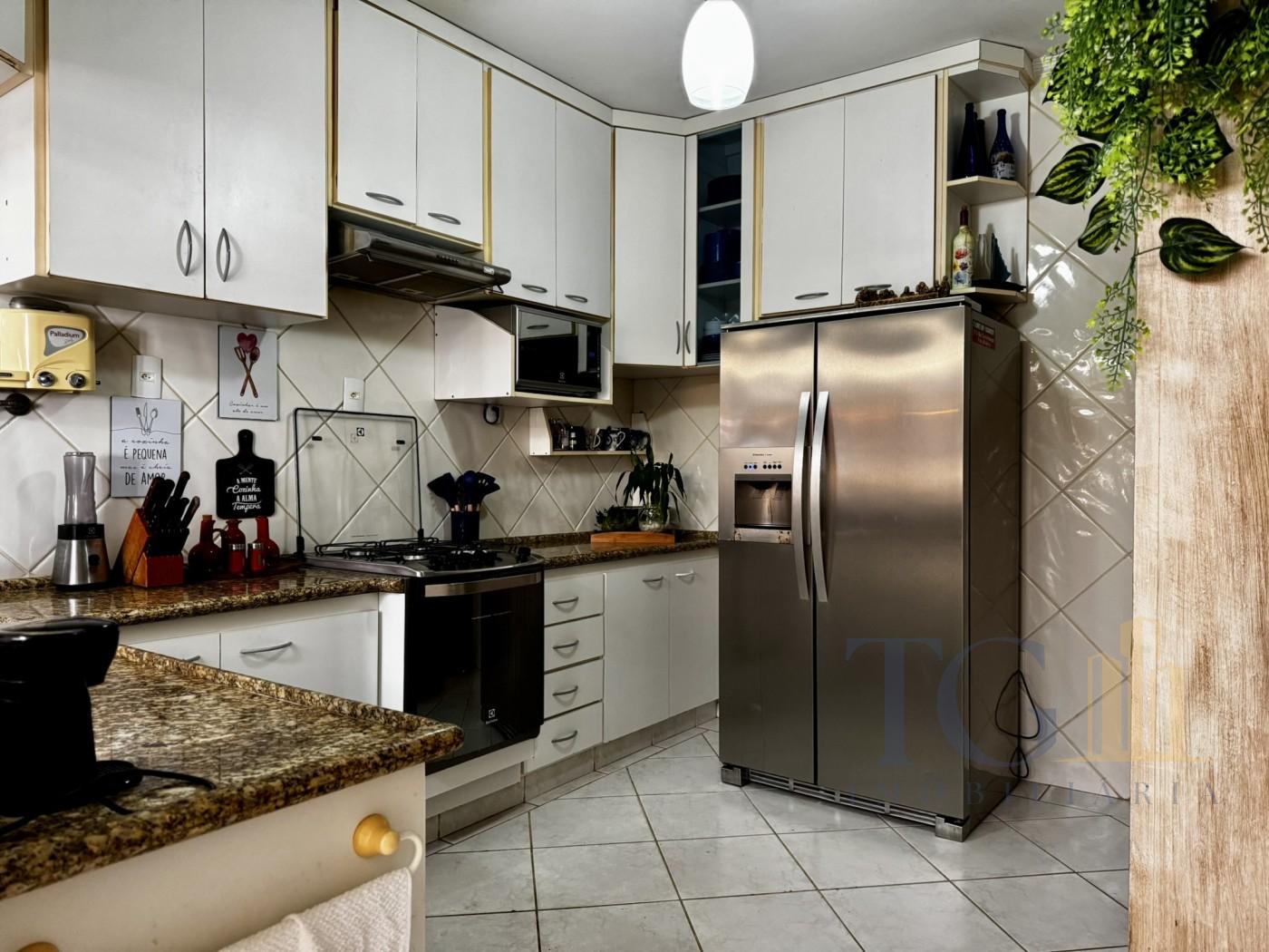 Casa à venda com 3 quartos, 1 suíte, 2 vagas e 178m² no Jardim Karolyne, Votorantim (SP) — foto 11 de 22