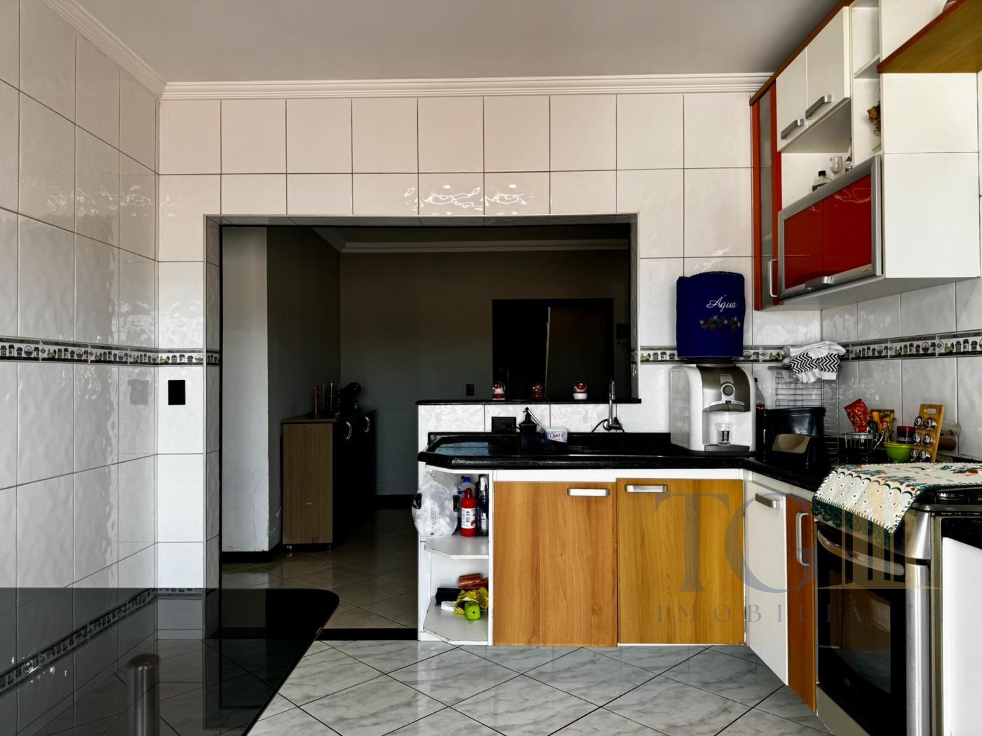 Casa, 4 quartos, 242 m² - Foto 9