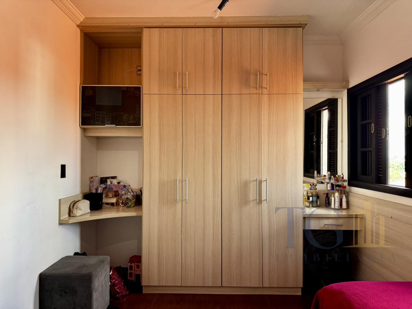 Casa, 4 quartos, 242 m² - Foto 18