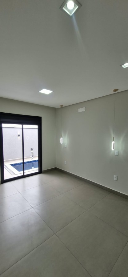 Casa à venda com 3 quartos, 1 suíte, 4 vagas e 135m² no Wanel Ville, Sorocaba (SP) — foto 13 de 19