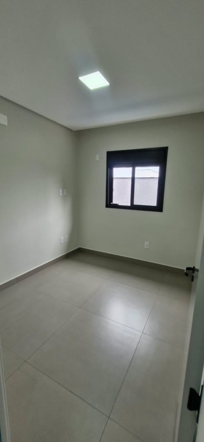 Casa à venda com 3 quartos, 1 suíte, 4 vagas e 135m² no Wanel Ville, Sorocaba (SP) — foto 11 de 19